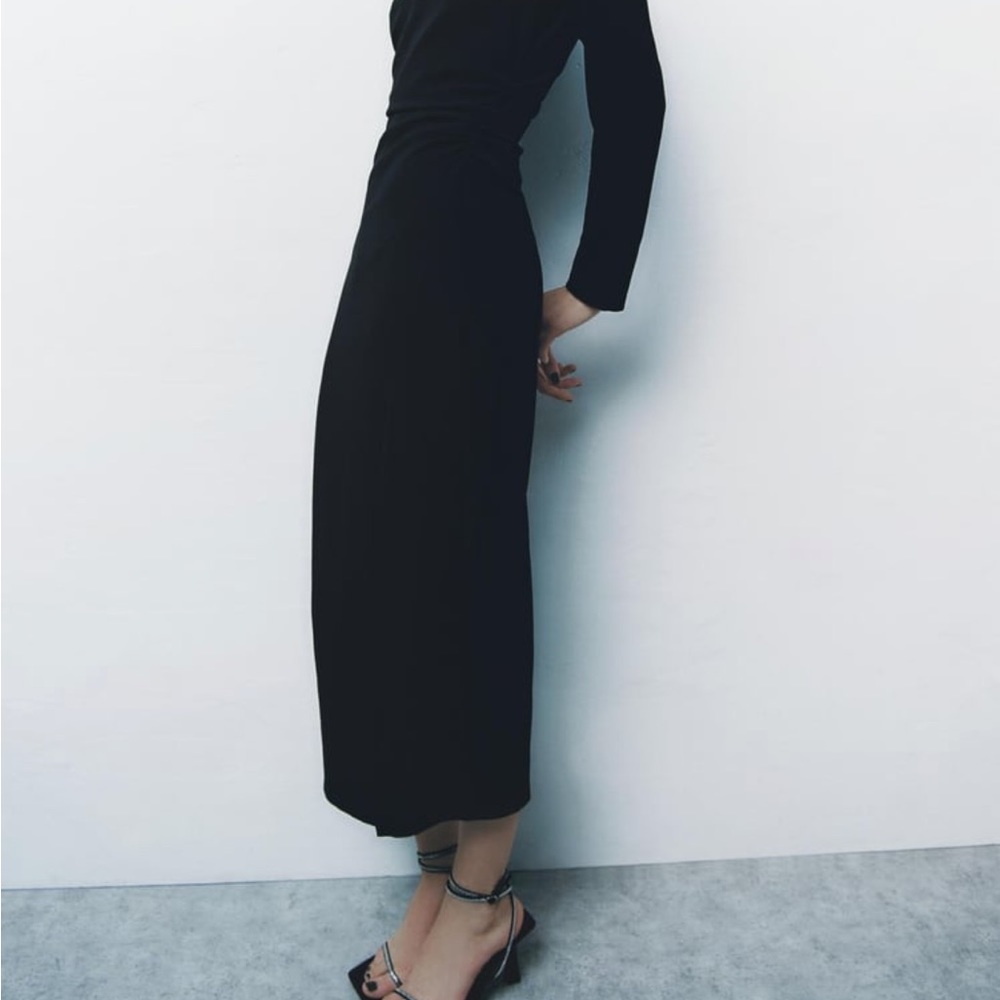 NWT Zara ruched midi dress black size s❣️